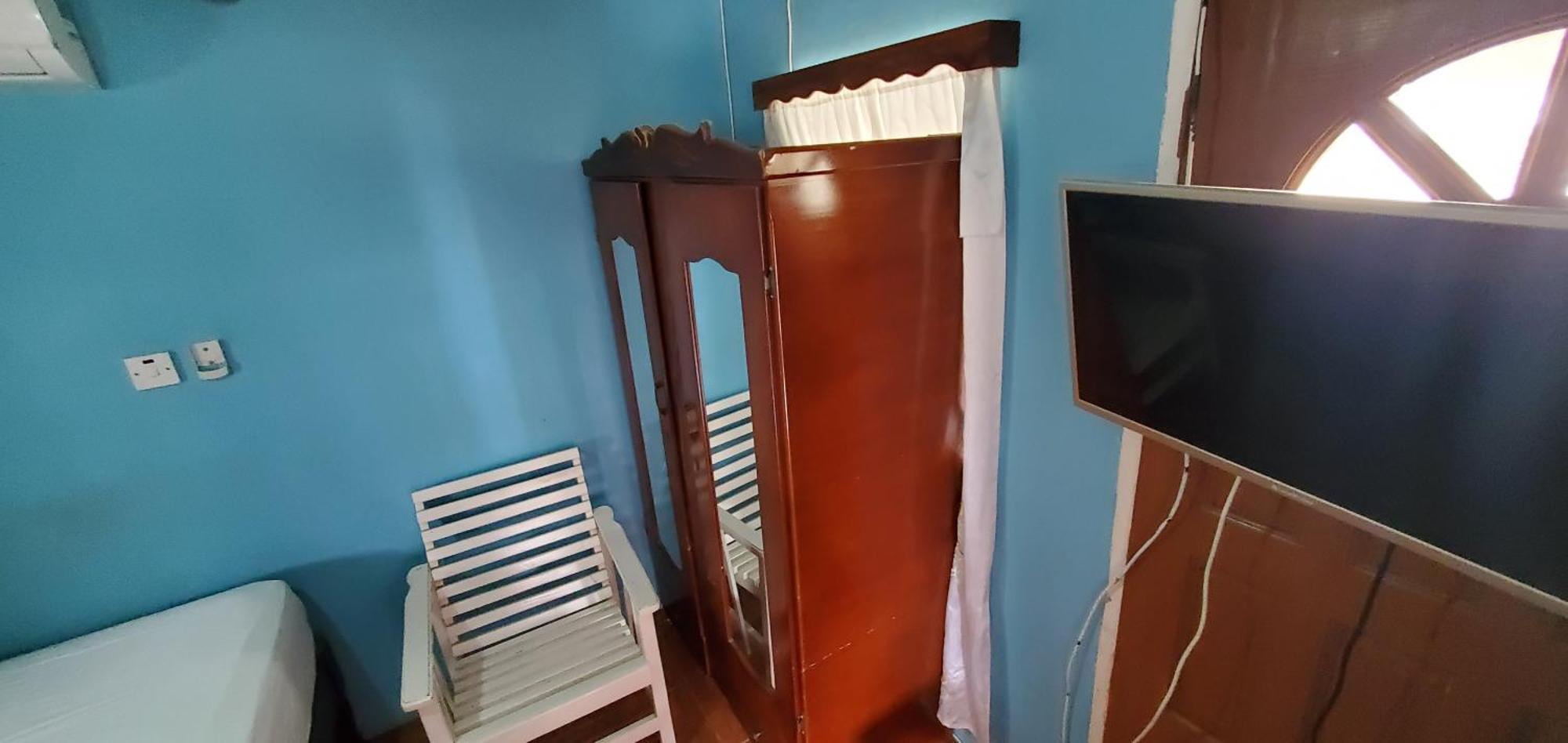 Little Shaw Park Guest House โอโชรีโอส ภายนอก รูปภาพ