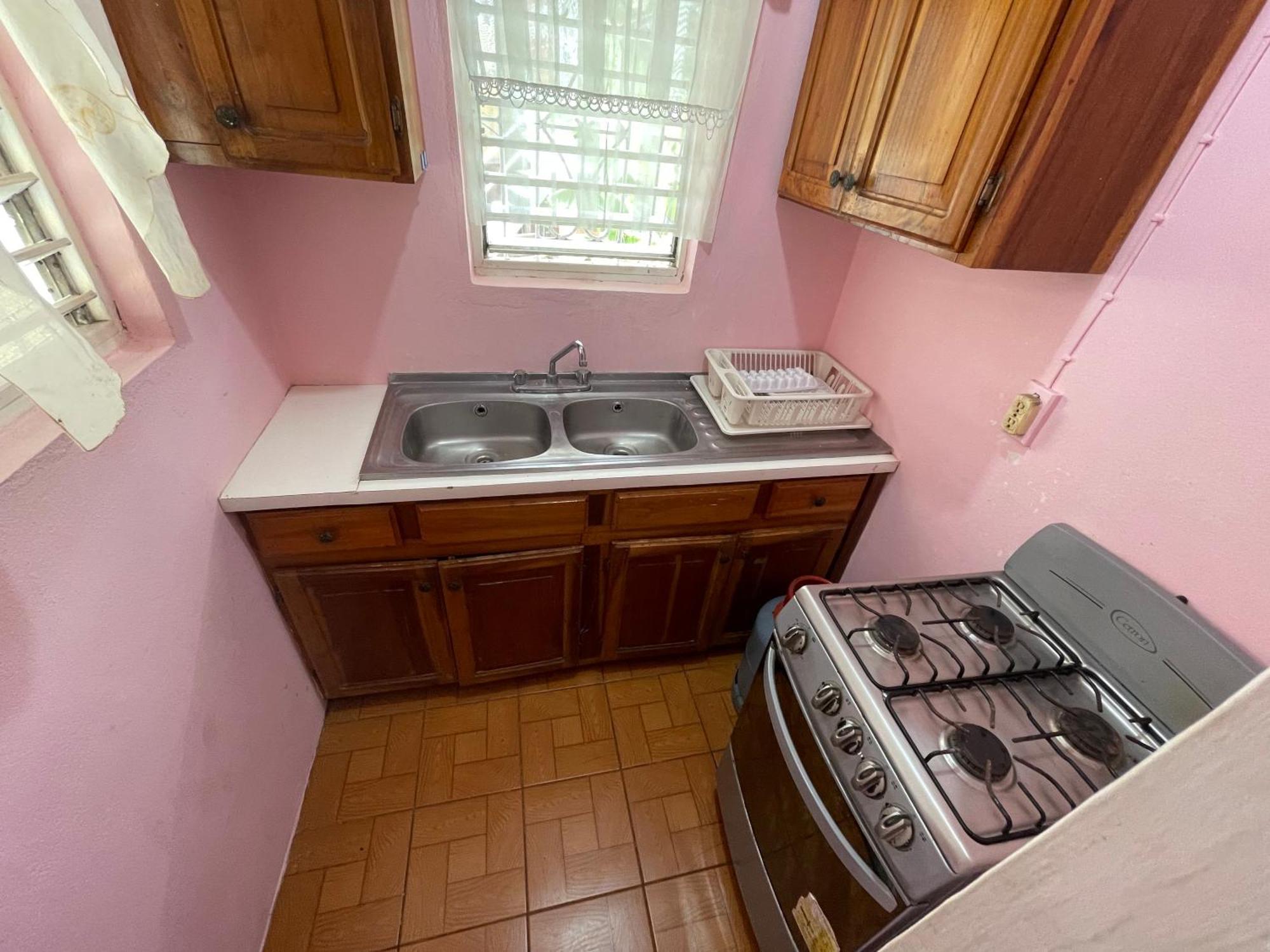 Little Shaw Park Guest House โอโชรีโอส ภายนอก รูปภาพ