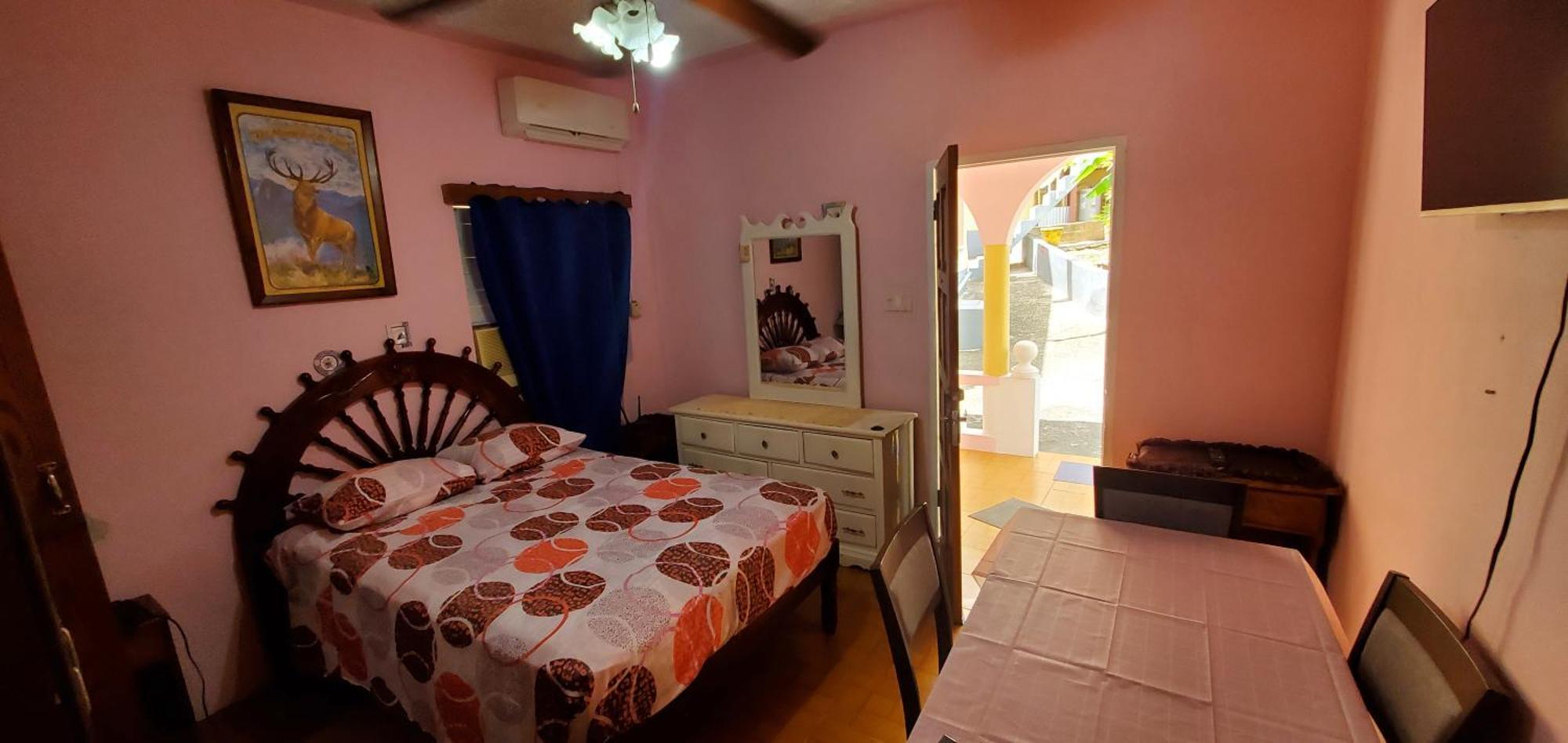 Little Shaw Park Guest House โอโชรีโอส ภายนอก รูปภาพ